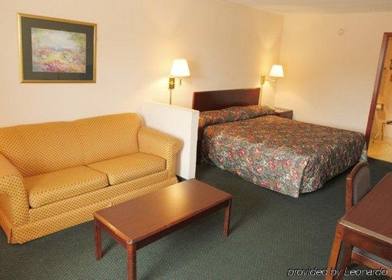 Rodeway Inn Грийнууд Стая снимка